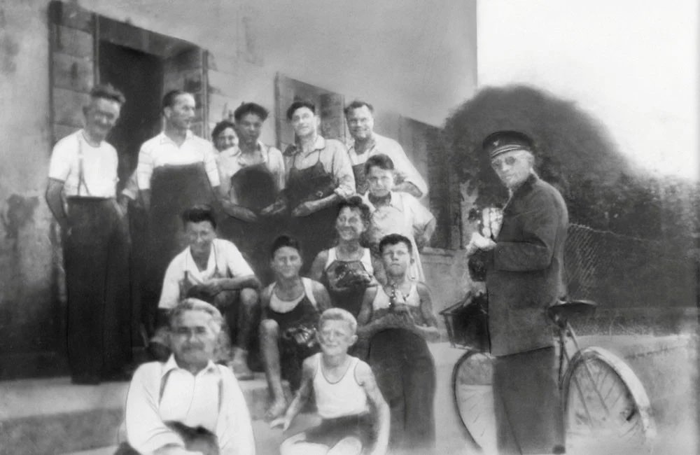 1. 1946 the Zanatta family.jpg 1. 1946 the Zanatta family.jpg