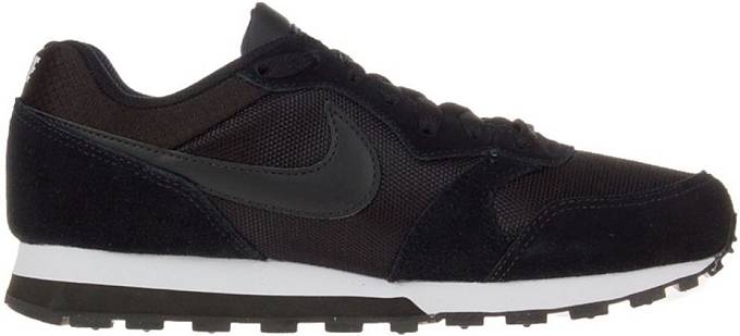 Nike black and outlet white md runner